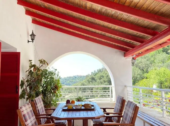 Chrysoula Villa